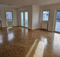 sonnige, großzügige 3 Zimmer Whg Wintergarten - Michaeliskarree - Hof Altstadt