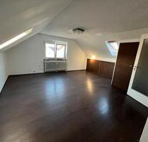1 Zimmer Dachgeschoss Wohnung - 650,00 EUR Kaltmiete, ca.  50,00 m² in Maulbronn (PLZ: 75433)