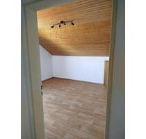 2-Zimmer Dachgeschosswohnug mit Burgblick - Bisingen
