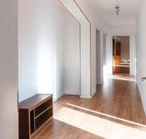 4-Zimmer-Wohnung mit Balkon & Garten – ideal für WG oder Paar - Mauer