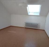 4Zimmer Wohnung zu vermieten - 1.100,00 EUR Kaltmiete, ca.  86,00 m² in Nürtingen (PLZ: 72622)