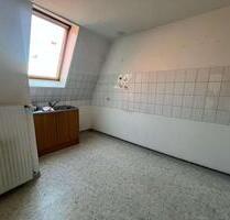 schön geschnittene zwei Zimmer Wohnung mitten in der Stadt - Bad Salzuflen