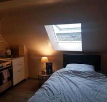 1 Zimmer Wohnung DG 18 qm - 608,00 EUR Kaltmiete, ca.  18,00 m² in Schwabach (PLZ: 91126)