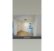 Frisch renovierte 3 Zimmer Wohnung in Hannover Badenstedt 30455 - Ronnenberg