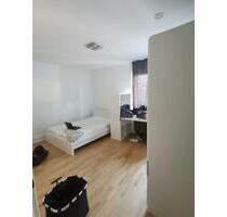 Zimmer in 2er WG - 550,00&nbsp;EUR Kaltmiete, ca.&nbsp; 14,00&nbsp;m&sup2; in Frankfurt am Main (PLZ: 60326) Gallus