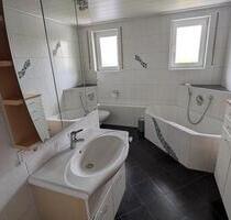 Sonnendurchflutete 3 Zimmer Wohnung mit Balkon - Herrieden