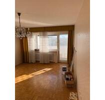 Zwei Zimmer Wohnung mit Balkon zu vermieten in Freimann - München Sendling-Westpark