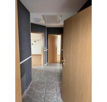 4 Zimmer Wohnung privat mit Parkplatz - Raunheim