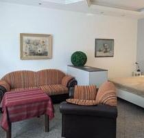 Wohn- und Arbeitszimmer nahe Uniklinik Leipzig