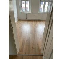Schöne 2-Zimmer Dachwohnung mit Gartennutzung in Geringswalde - Dresden Leuben