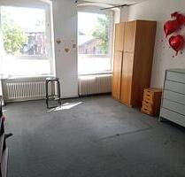 3 zimmer wg - 800,00 EUR Kaltmiete, ca.  54,00 m² in Berlin (PLZ: 12055) Neukölln