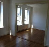 großzügige 4-Zimmer Altbauwohnung - Molfsee