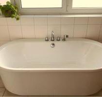 Fuer StudentenPraktikanten: Attraktives Zimmer mit Ankleide - Leonberg