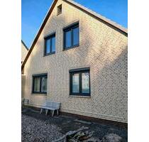 Schöne 2 Zimmer Wohnung - 800,00&nbsp;EUR Kaltmiete, ca.&nbsp; 65,00&nbsp;m&sup2; in Kölln-Reisiek (PLZ: 25337)