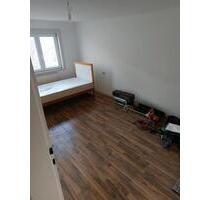 4 Zimmer Altbau ca 80 m² - 1.000,00&nbsp;EUR Kaltmiete, ca.&nbsp; 80,00&nbsp;m&sup2; in Tübingen (PLZ: 72070)
