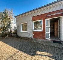 Gemütliche 2 Zimmer Wohnung Uni Nähe, Barrierefrei, Privathof - Lübeck Sankt Lorenz Nord
