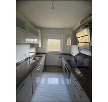 Drei Zimmer Wohnung hell , gemütlich, modern und Luxuriös - Frankfurt am Main Unterliederbach