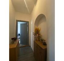 2,5 Zimmer direkt neben der FH mit Terrasse und Gartenzugang - Kiel Neumühlen-Dietrichsdorf