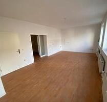 Tolle 4-Raum-Wohnung mitten im Zentrum von Zwickau - auch WG-geeignet!