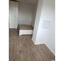 Schönes , ruhiges WG Zimmer in moderner, neu renovierter und möbl - München Aubing-Lochhausen-Langwied