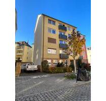 4-Zimmer Wohnung DG mit Einbauküche in Nürnberg WG-tauglich