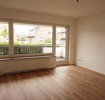 Frisch renovierte 2-Zimmer Wohnung EG mit Balkon & Einbauküche - Rheine Altenrheine