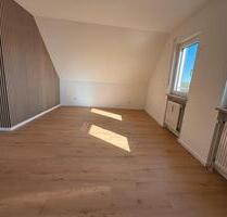 3,5 Zimmer mit EBK , zentral Schwaig - Schwaig Bei Nürnberg