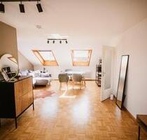Helle, möblierte 1-Zimmer Wohnung mit Ausblick in Stuttgart Ost