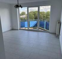 Helle 1,5-Zimmer Wohnung mit Balkon im 5. OG (mit Aufzug) - Wilhelmshaven Aldenburg