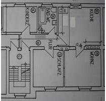 3 Zimmer Wohnung, Erdgeschoß, große Küche, geeignet für WGs - Duisburg Hamborn