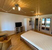 1 Zimmer Wohnung in Bad Endorf, ruhige Lage, Balkon, Küche, Sauna