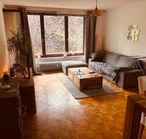 WG light: Schönes Zimmer mit Balkon – fast alleinige Nutzung - München Maxvorstadt