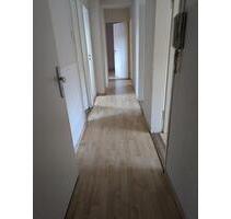 Renovierungsbedürftige 3 Zimmer Wohnung am Gutenbergplatz - Karlsruhe Beiertheim-Bulach