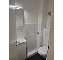 Wohnung 3,5 Zimmer neben Schmölderpark, Einbauküche ,Tiefgarage - Mönchengladbach Süd