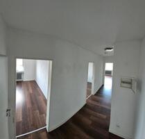 Zentral gelegene 2 Zimmer Wohnung mit Balkon - Bergheim Auenheim