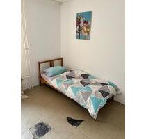 WG-Zimmer in Berlin-Mitte – teilmöbliert & sofort verfügbar