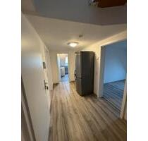 3 Zimmer Dachgeschoss Wohnung - 750,00 EUR Kaltmiete, ca.  70,00 m² in Villingen-Schwenningen (PLZ: 78054)