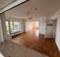 Große 4 Zimmer Wohnung in bester Lage Monheims - Bei Einkaufszen.