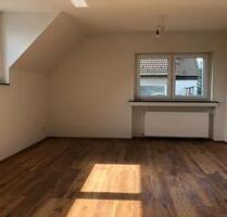 Schöne 3- Zimmer Wohnung in grüner Lage mit Einbauküche - Bergisch Gladbach Alt-Frankenforst