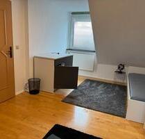 Möbliertes Zimmer DG - 550,00&nbsp;EUR Kaltmiete, ca.&nbsp; 22,00&nbsp;m&sup2; in Köln (PLZ: 51145) Porz