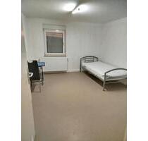 WG Zimmer Kassel - 325,00 EUR Kaltmiete, ca.  45,00 m² in Kassel (PLZ: 34127) Philippinenhof-Warteberg