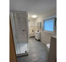 Sanierte 2 Zimmer KDB Wohnung + Balkon mit Blick auf Schloss Burg - Solingen