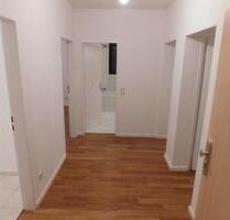 Top 3 Zimmer Wohnung mit Balkon in Oberursel, Feldrand, TL-Bad - Oberursel (Taunus)