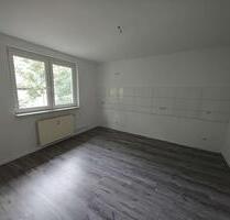 Schöne 3-Zimmer Wohnung in ruhiger Lage!! Neu gestrichen - Gelsenkirchen Erle