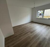 Sanierte 3 Zimmer Erdgeschosswohnung mit Terrasse und Garage - Altenkirchen (Westerwald)
