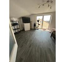 2 Zimmer Dachdeschoss - 720,00 EUR Kaltmiete, ca.  34,00 m² in Kornwestheim (PLZ: 70806)