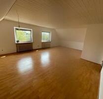 3-Zimmer Dachgeschosswohnung mit Einbauküche-sofort frei - Delmenhorst Düsternort