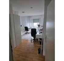 1 Zimmer mit Balkon - 670,00 EUR Kaltmiete, ca.  35,00 m² in Korntal-Münchingen (PLZ: 70825)