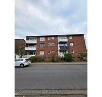 68 qm - 2,5 Zimmer - Balkon - 2. OG - Einbauküche möglich - Oberhausen Borbeck
