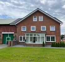 große 9 Zimmer Wohnung in NienkattbekJevenstedt